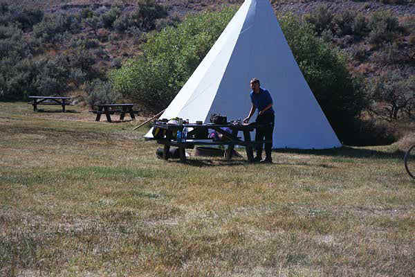 p8_11.jpg (33048 bytes)